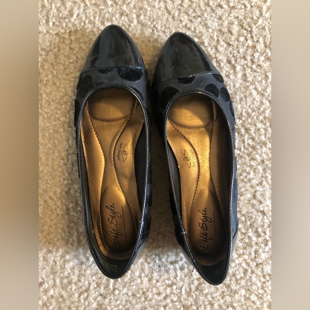 Size 6 Soft Style by Hush Puppies polka dot flats